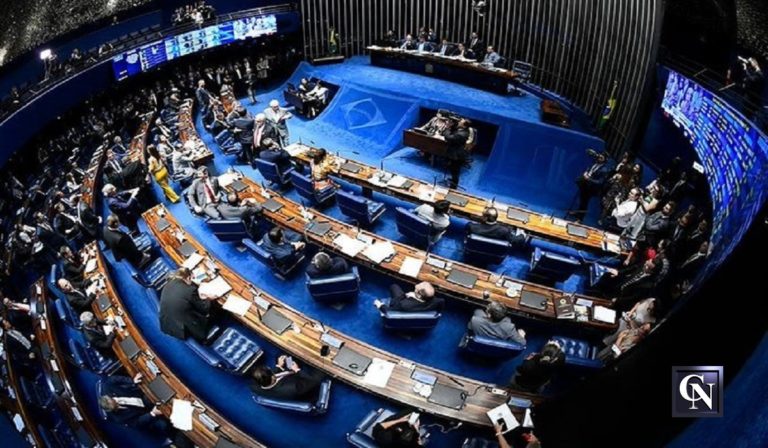 <font color=#ffffff>Feito Inédito na História Brasileira: Senado Aprova Reforma da Previdência</font>